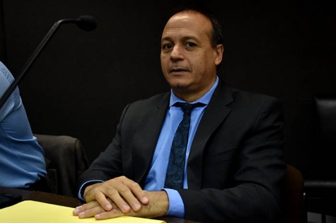 CÉSAR SIVO: "LOS CIVILES SIEMPRE SE BENEFICIARON CUANDO LE HACÍAN FAVORES AL EJÉRCITO".